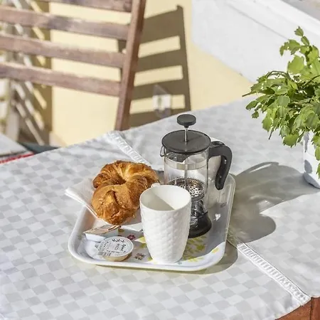 Tesla With Sea View Daire Poreč
