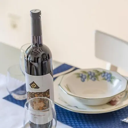 Tesla With Sea View Daire Poreč