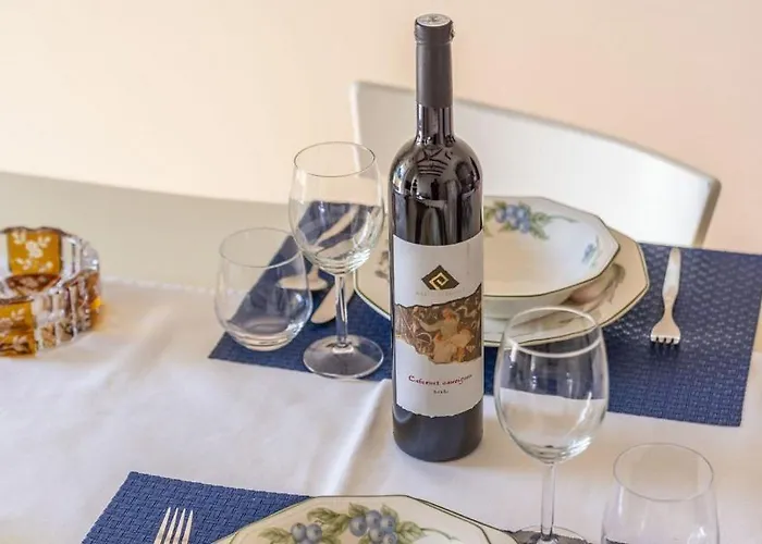 Tesla With Sea View Апартаменты *