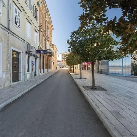 Apartment Tesla With Sea View