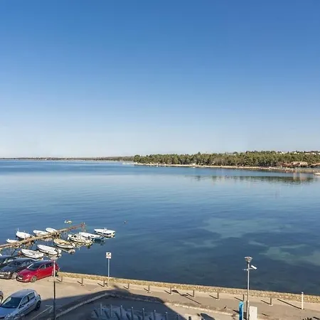Apartment Tesla With Sea View Porec