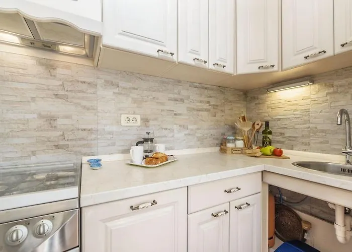 Tesla With Sea View * Porec