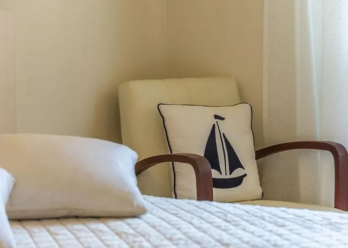 Tesla With Sea View Apartmán Poreč